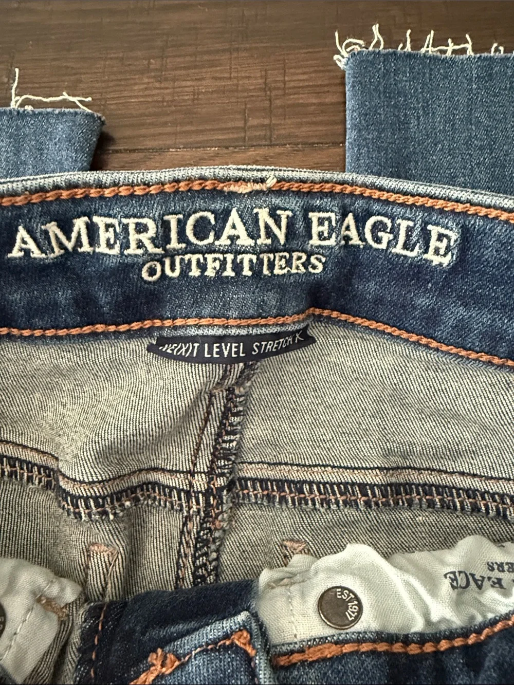American Eagle Outfitters Blue Frayed Hem Cropped Jeans